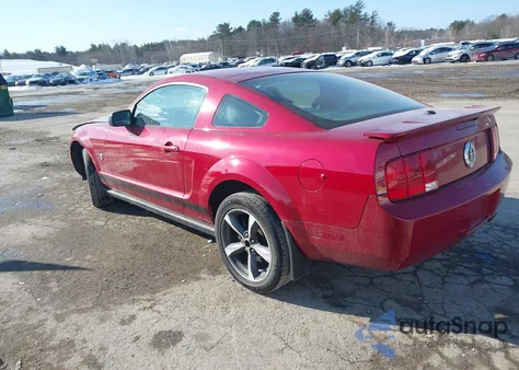 2009 Ford Mustang V6/V6 Premium z USA, uszkodzony, nr VIN 1ZVHT80N695137977